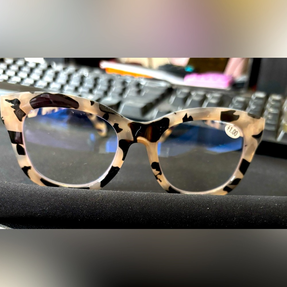 fashion Readers +1.00